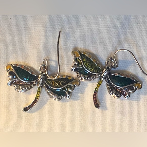 Beautiful Dragonfly Pendant w Choker & Earrings - Picture 9 of 9